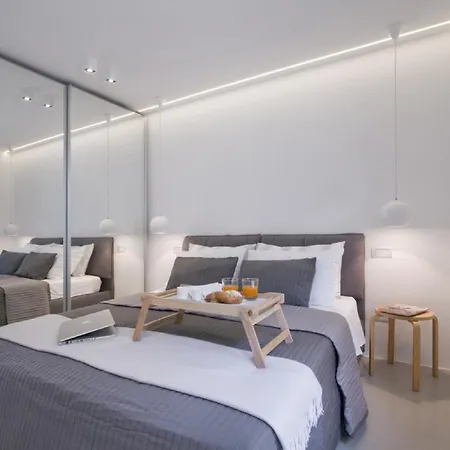 Michela-belvedere Sleeps 12 With Pool Air Con And Wifi Villa Mezzegra