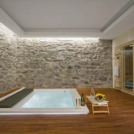 Michela-belvedere Sleeps 12 With Pool Air Con And Wifi * Mezzegra